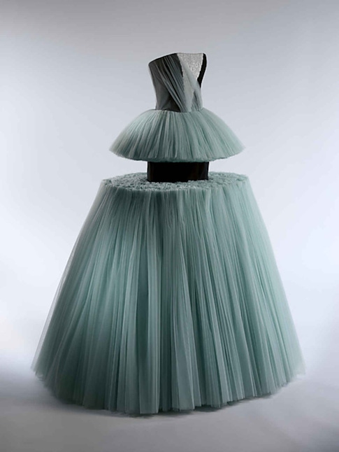 Ball Gown, Viktor & Rolf (Dutch, founded 1993), spring/summer 2010; The Metropolitan Museum of Art, Purchase, Friends of The Costume Institute Gifts, 2011 (2011.8). Photo: The Metropolitan Museum of Art/Anna-Marie Kellen